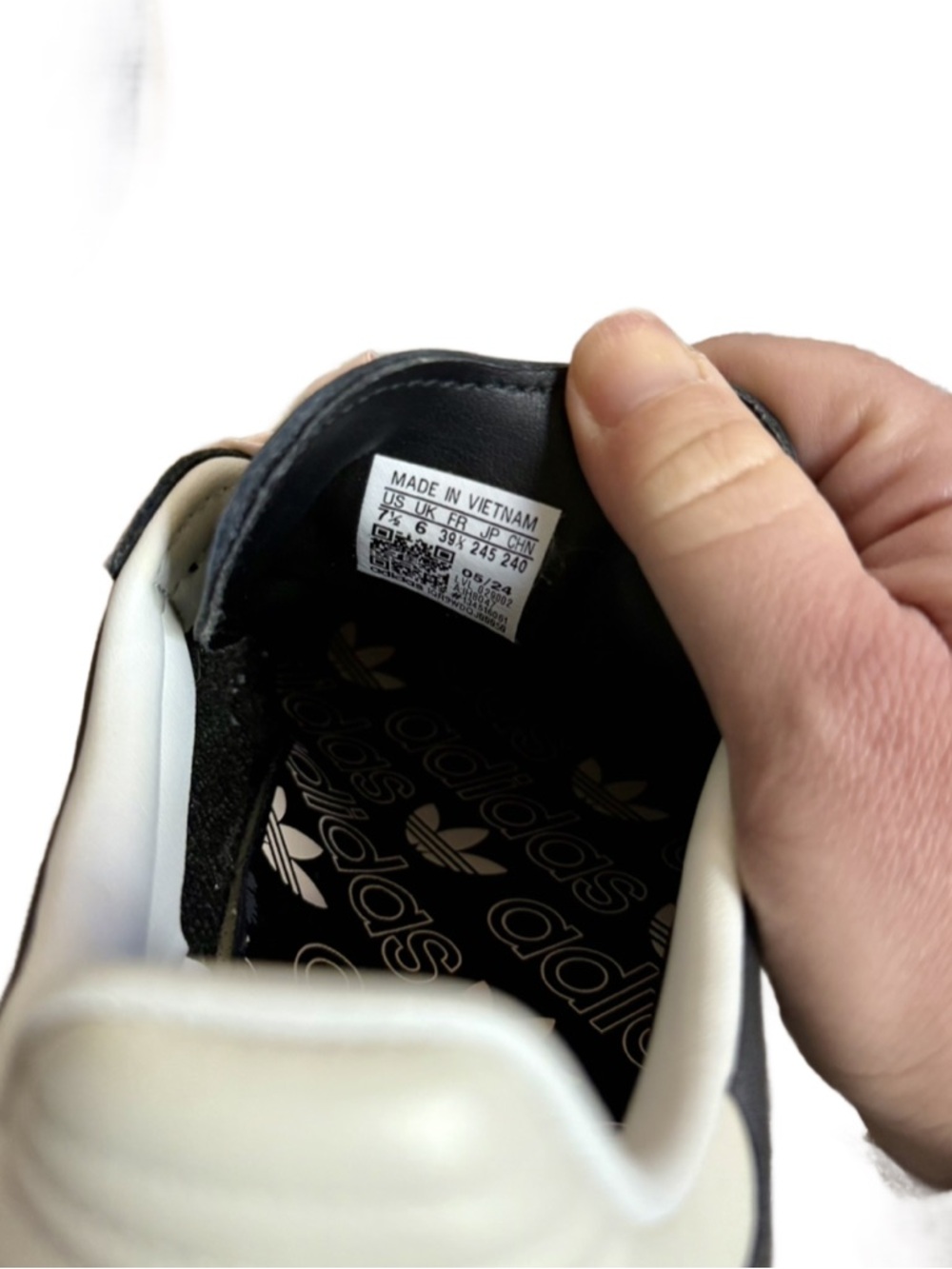 adidas Samba OG Shoes Core Black / Off White / Wonder Quartz - Picture 5 of 5